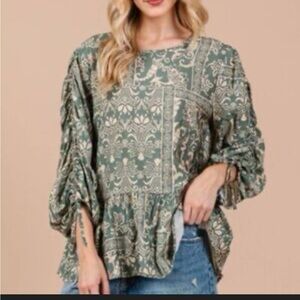 Ces Femme Rayon cinch sleeve boho taupe and sage shirt medium